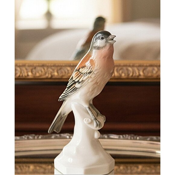 Vintage Hand-Painted Porcelain bird Figurine On Branch By Karl Ens Volkstedt - Picture 1 of 9